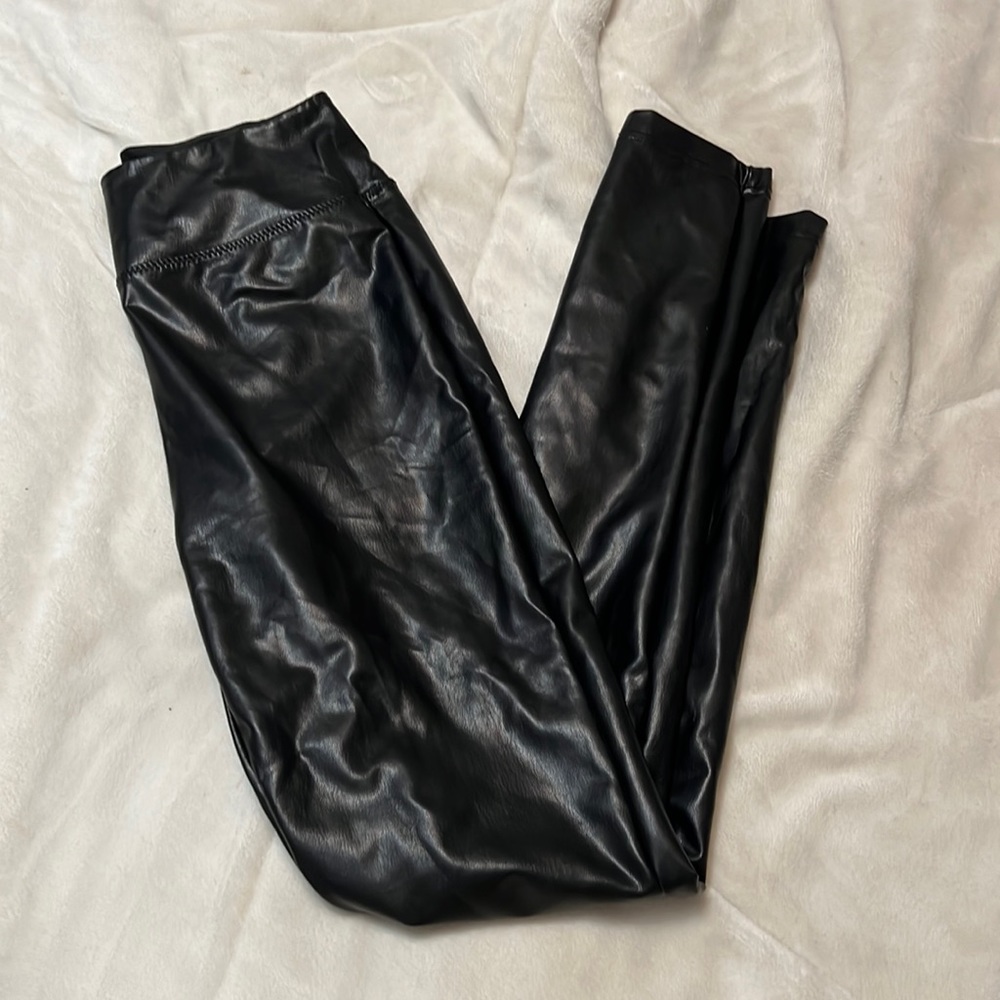 Leather leggings